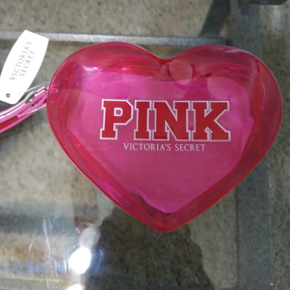 💕VS PINK HTF HEART CHANGE PURSE💕NWT